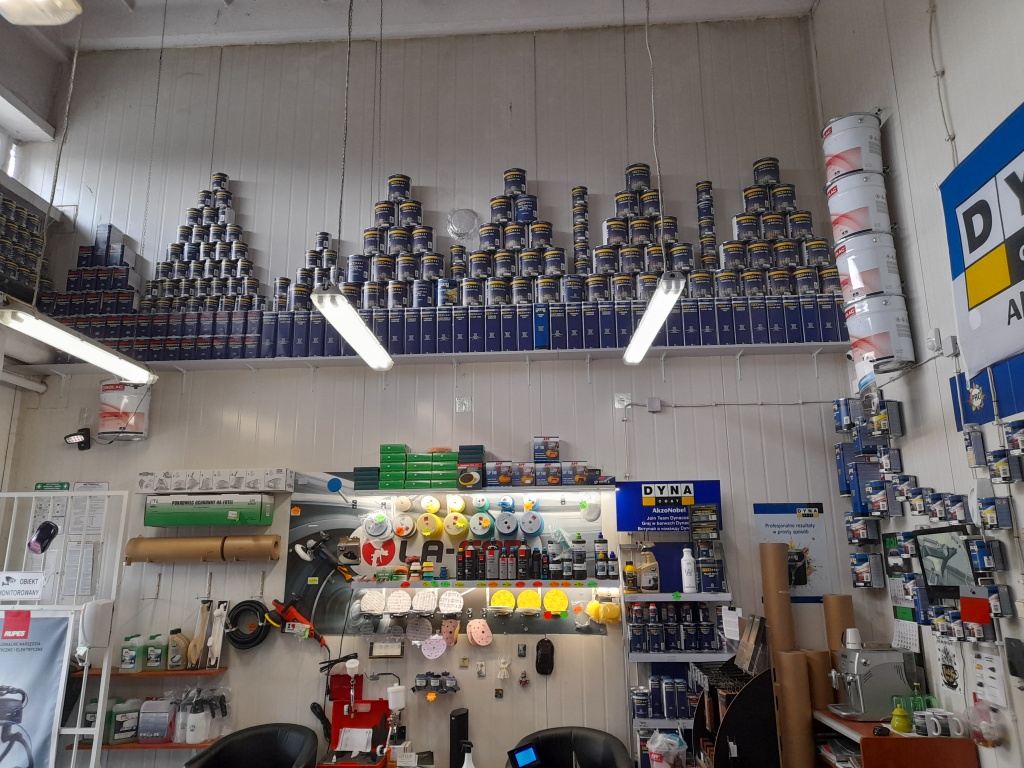 Galeria zdjęć wnętrza sklepu i jego asortymentu